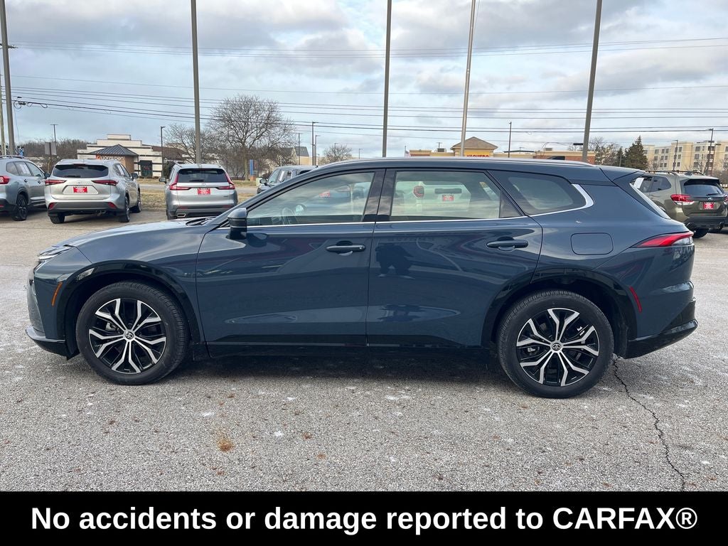 2025 Toyota Crown Signia XLE