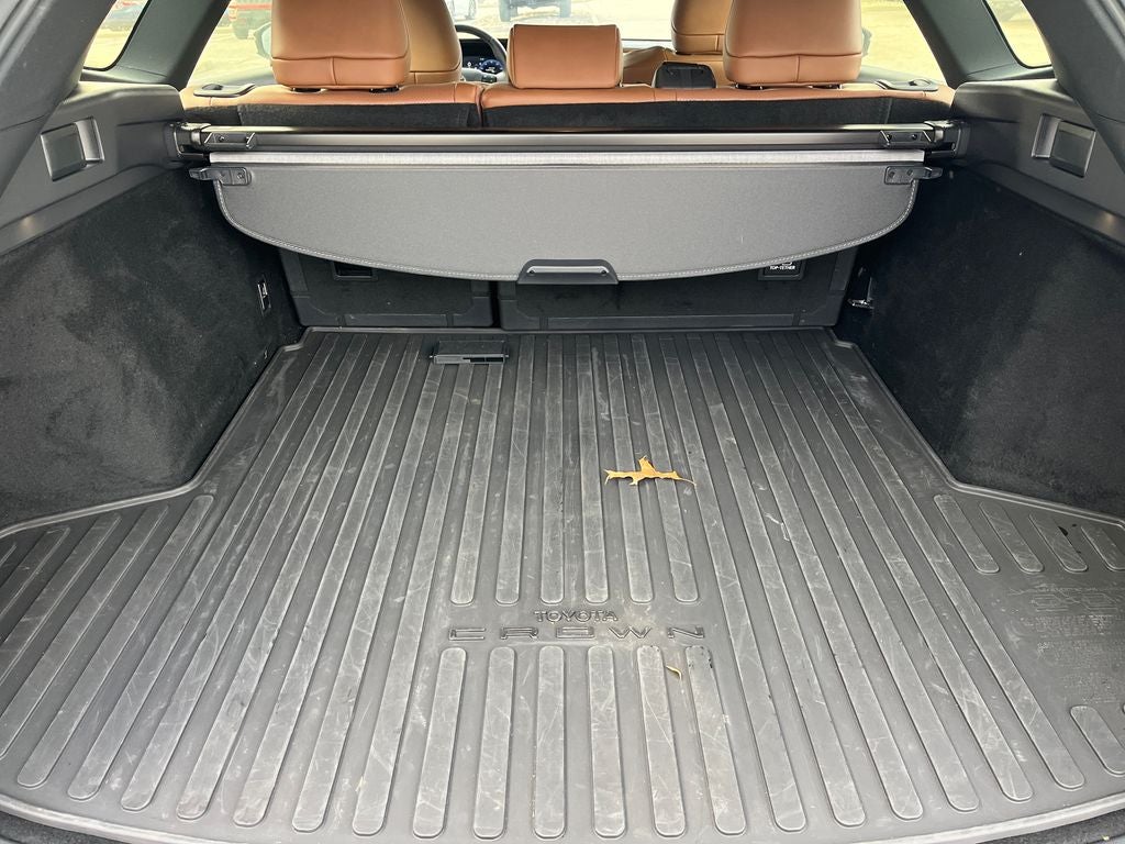 2025 Toyota Crown Signia XLE