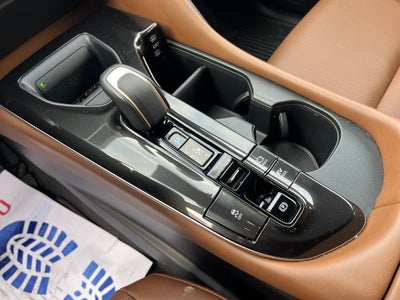 2025 Toyota Crown Signia XLE