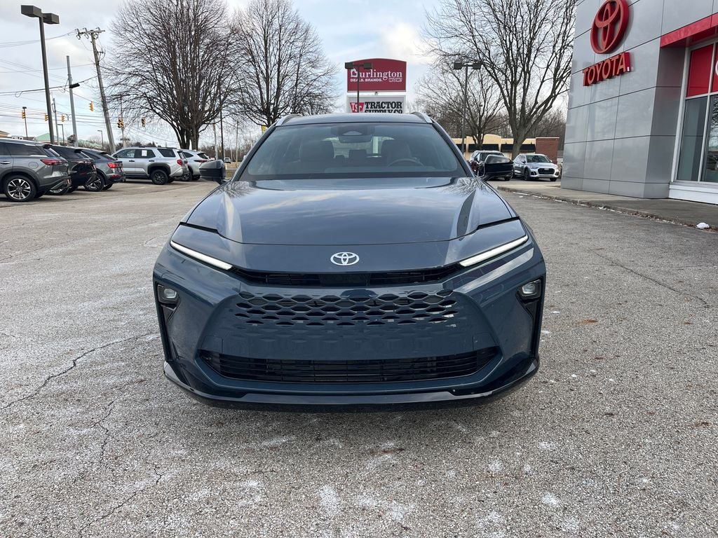 2025 Toyota Crown Signia XLE