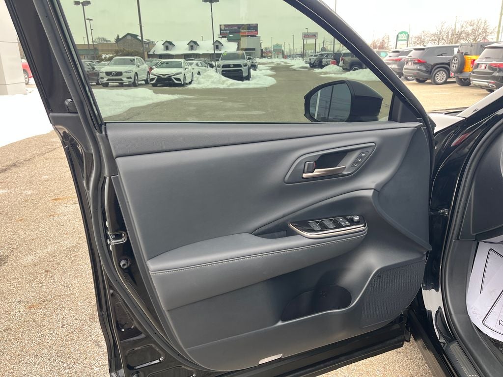 2025 Toyota Crown Signia Limited