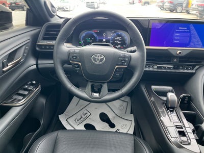 2025 Toyota Crown Signia Limited