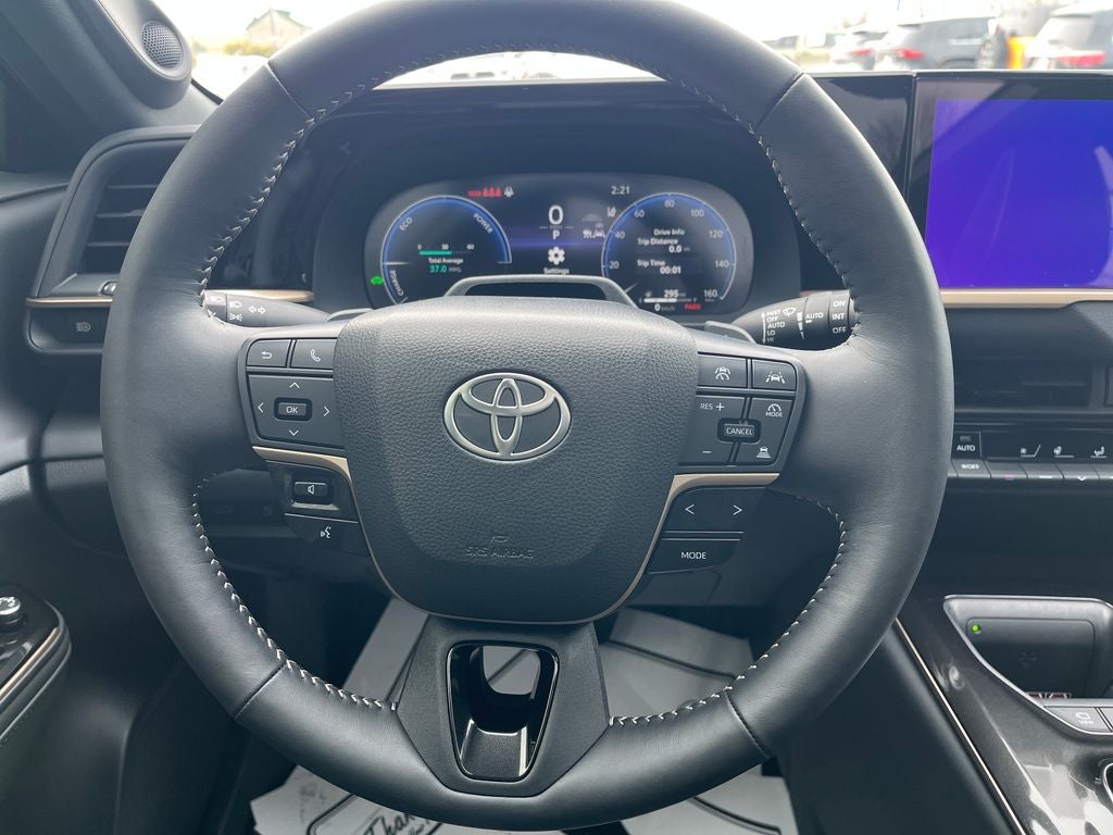 2025 Toyota Crown Signia Limited