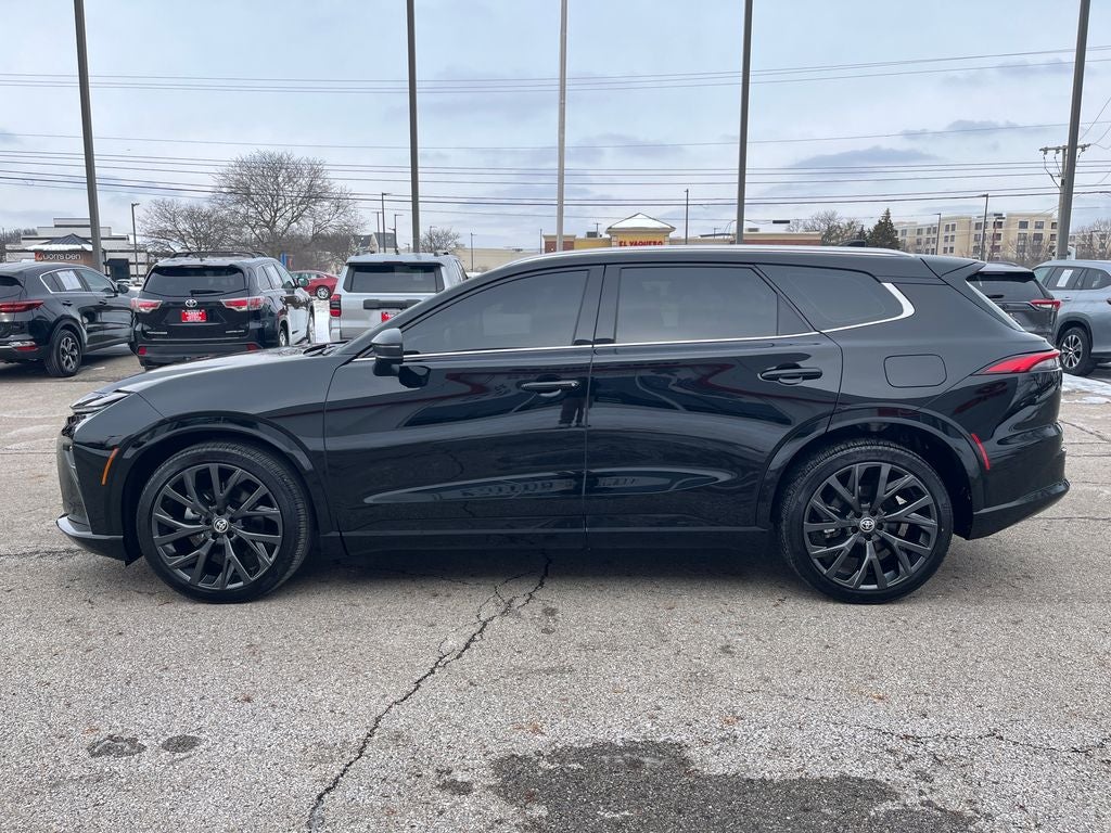 2025 Toyota Crown Signia Limited