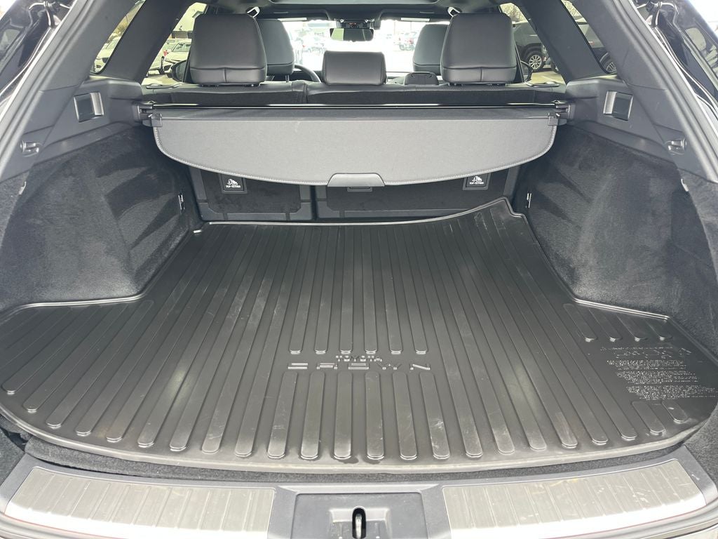 2025 Toyota Crown Signia Limited