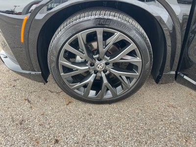 2025 Toyota Crown Signia Limited