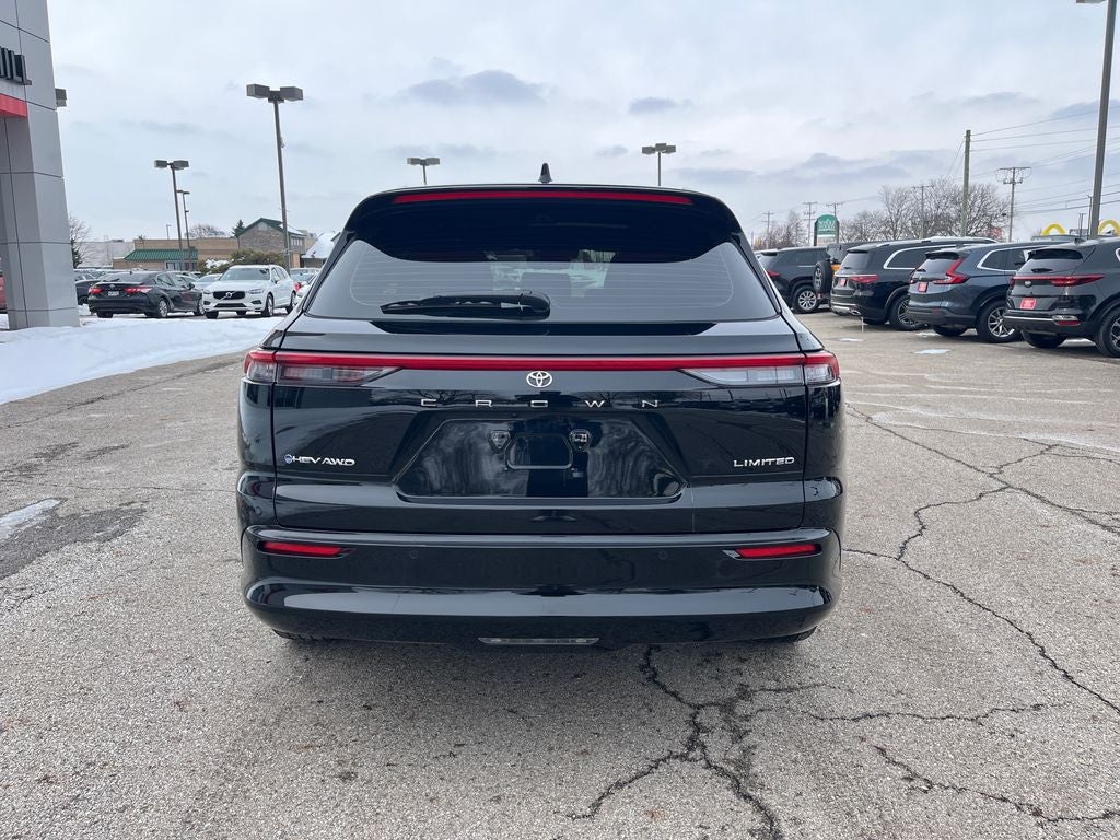 2025 Toyota Crown Signia Limited