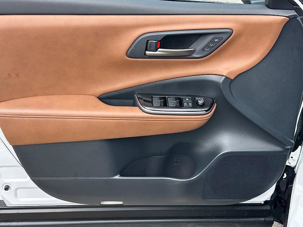 2025 Toyota Crown Signia Limited