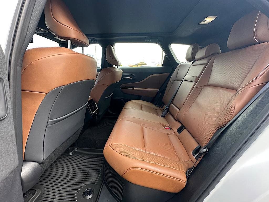 2025 Toyota Crown Signia Limited