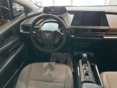 2025 Toyota Prius LE