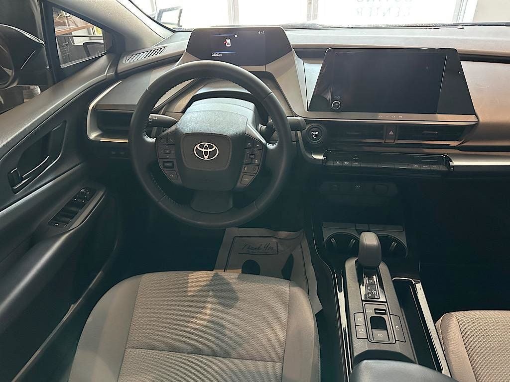2025 Toyota Prius LE
