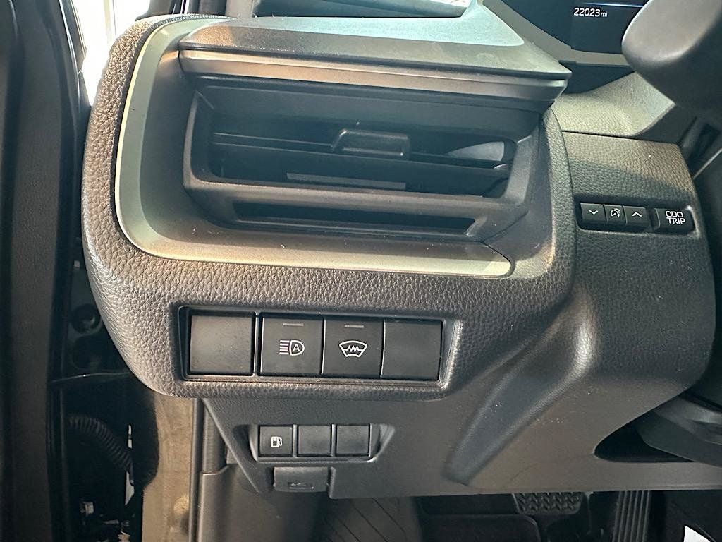 2025 Toyota Prius LE