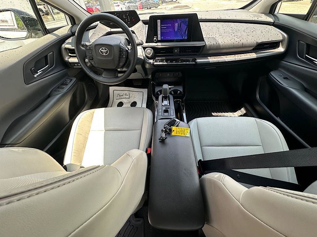 2024 Toyota Prius XLE