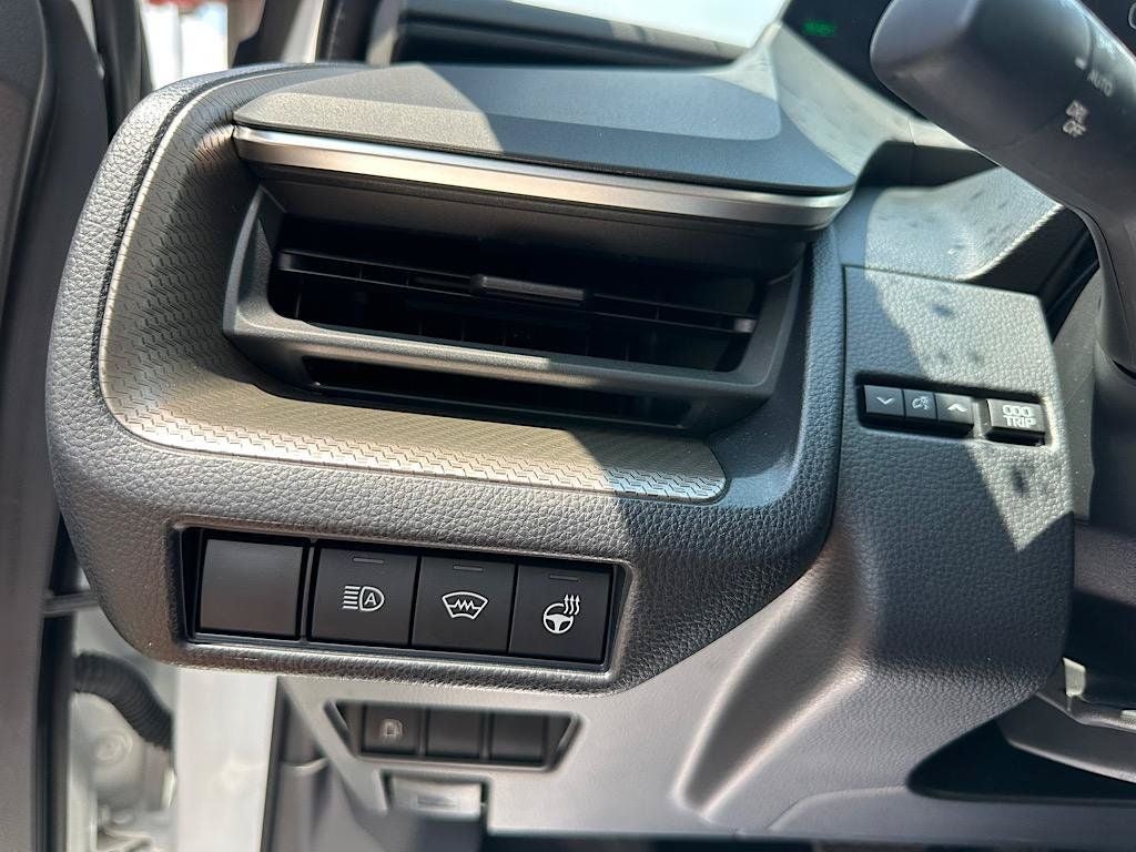2024 Toyota Prius XLE