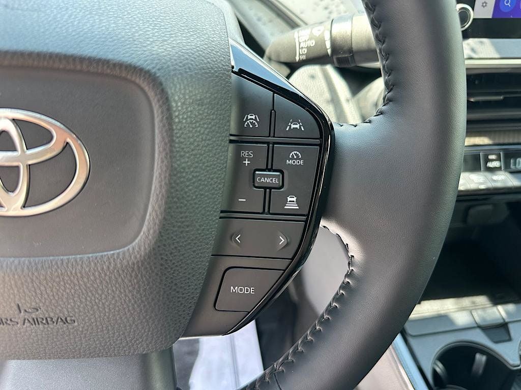 2024 Toyota Prius XLE