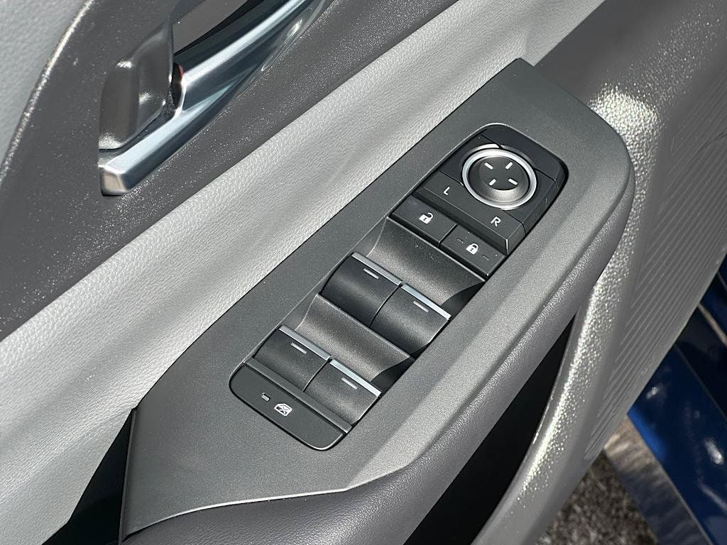 2023 Toyota Prius XLE
