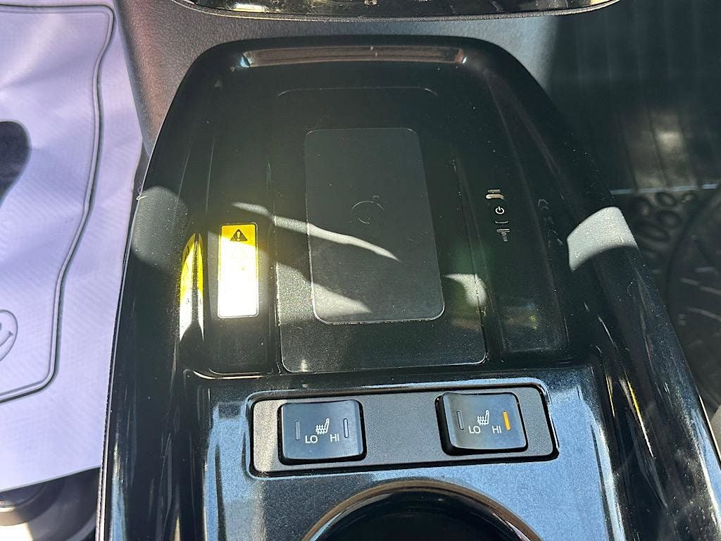 2020 Toyota Prius XLE AWD-e