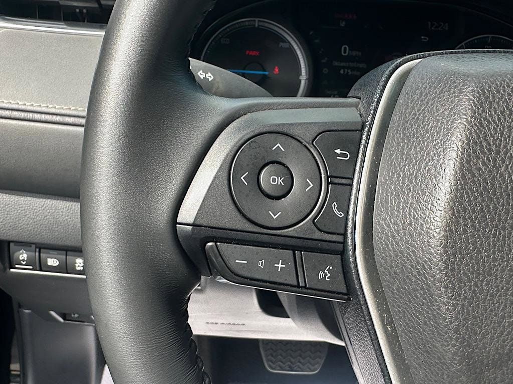 2024 Toyota Venza LE