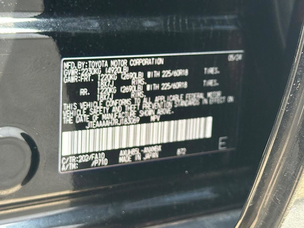 2024 Toyota Venza LE