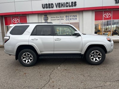 2024 Toyota 4Runner TRD Off-Road