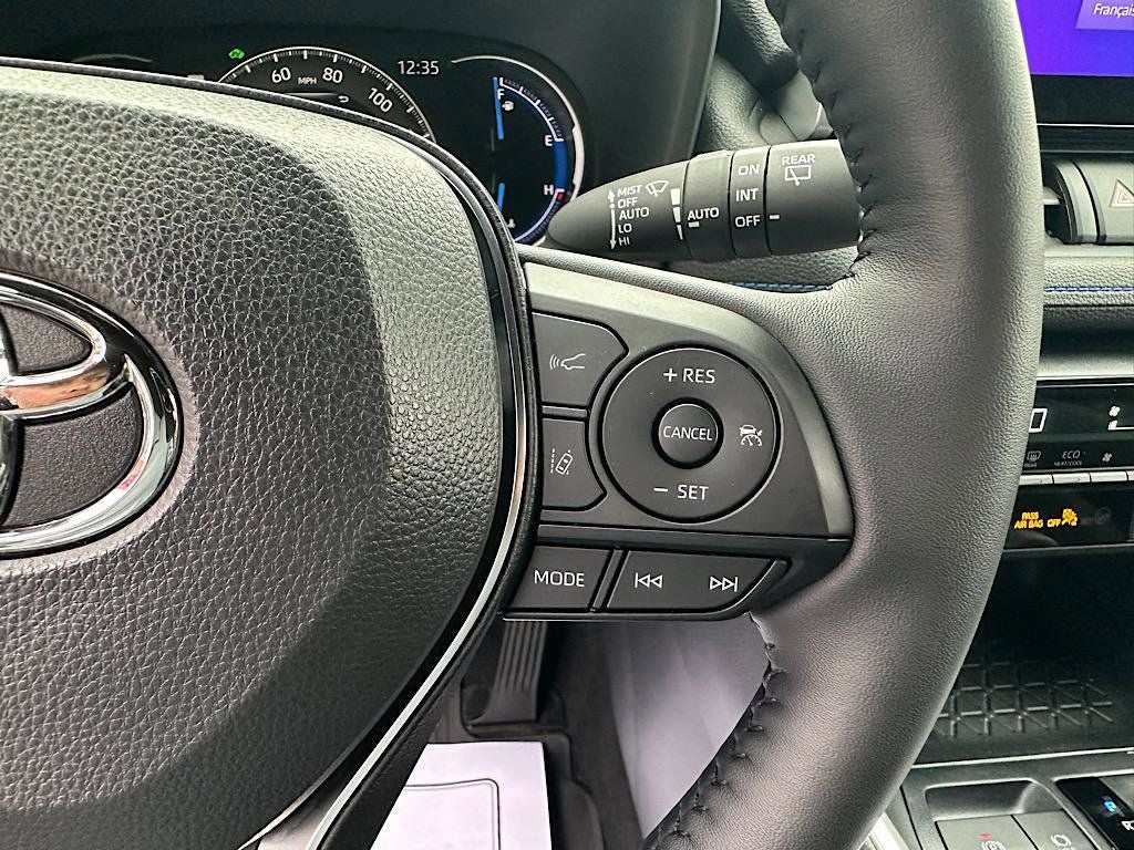 2025 Toyota RAV4 Hybrid SE