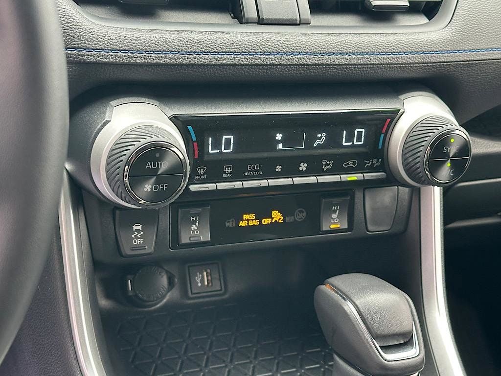 2025 Toyota RAV4 Hybrid SE