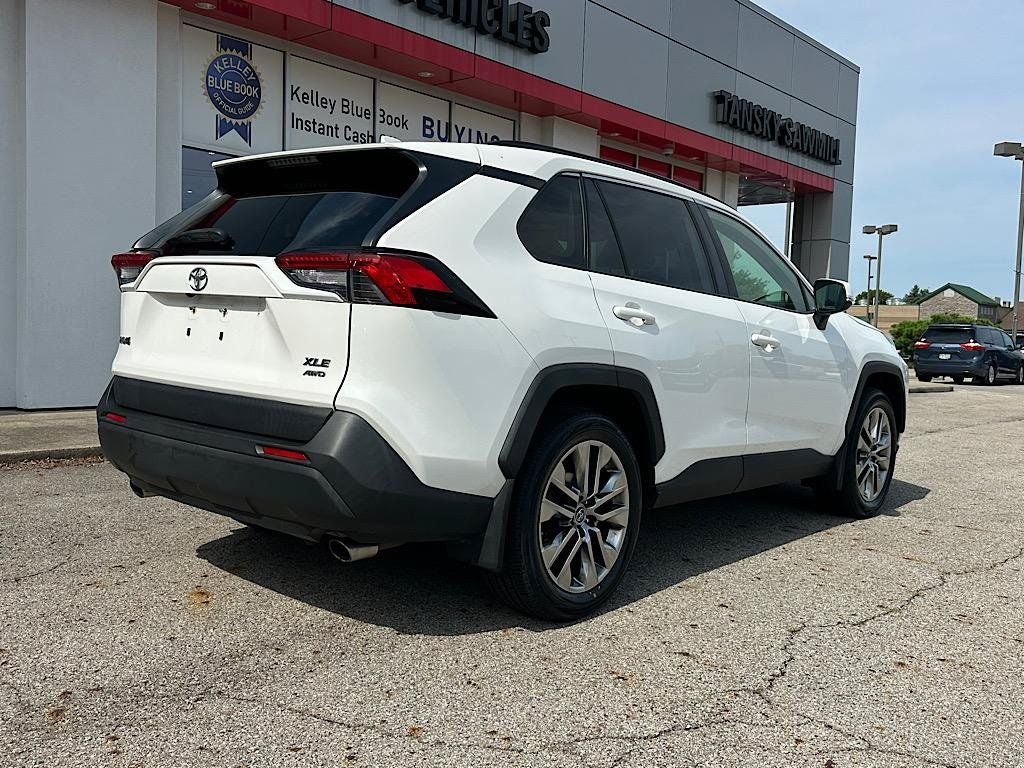 2019 Toyota RAV4 XLE Premium