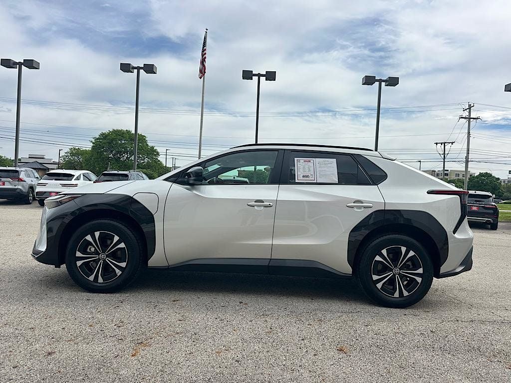 2024 Toyota bZ4X XLE