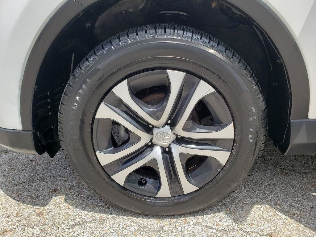 2018 Toyota RAV4 LE