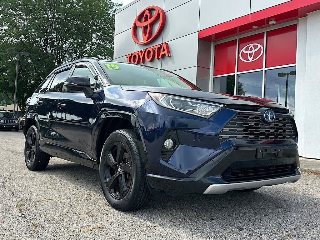 2019 Toyota RAV4 Hybrid XSE
