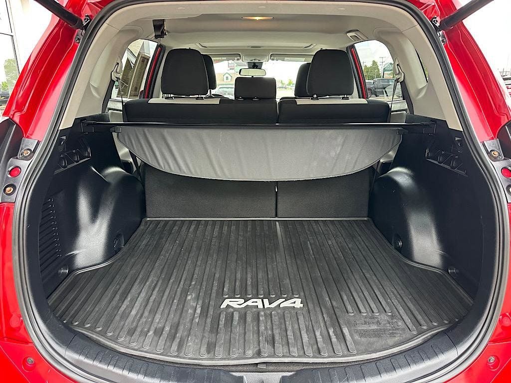 2017 Toyota RAV4 XLE