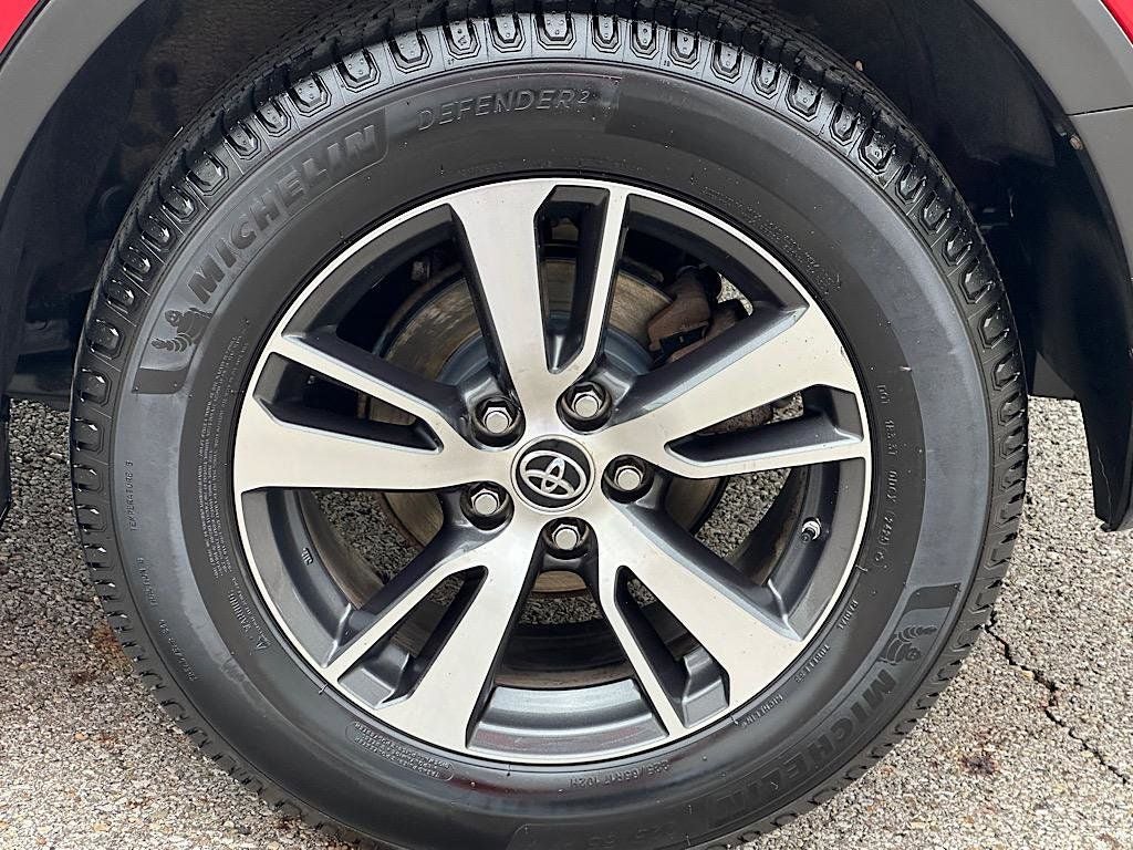2017 Toyota RAV4 XLE