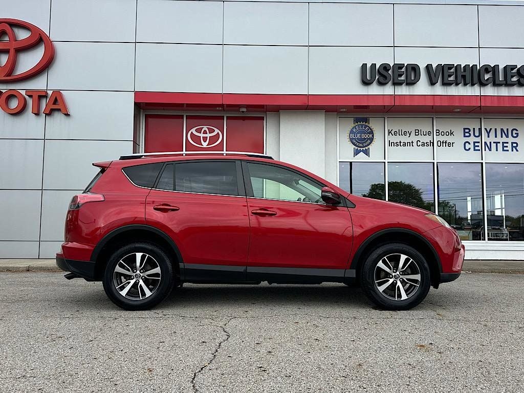 2017 Toyota RAV4 XLE