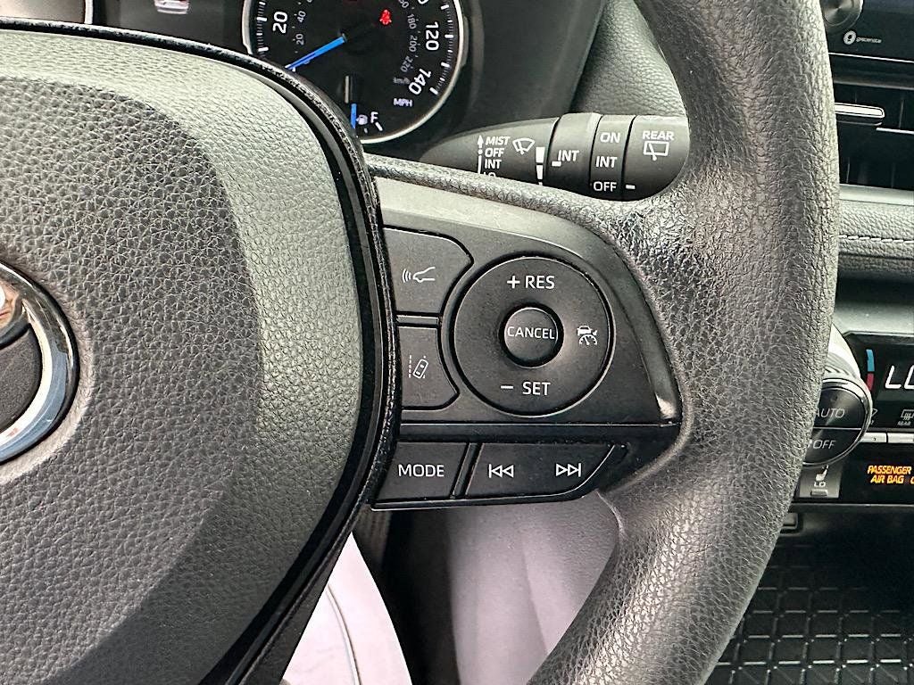 2019 Toyota RAV4 Hybrid XLE