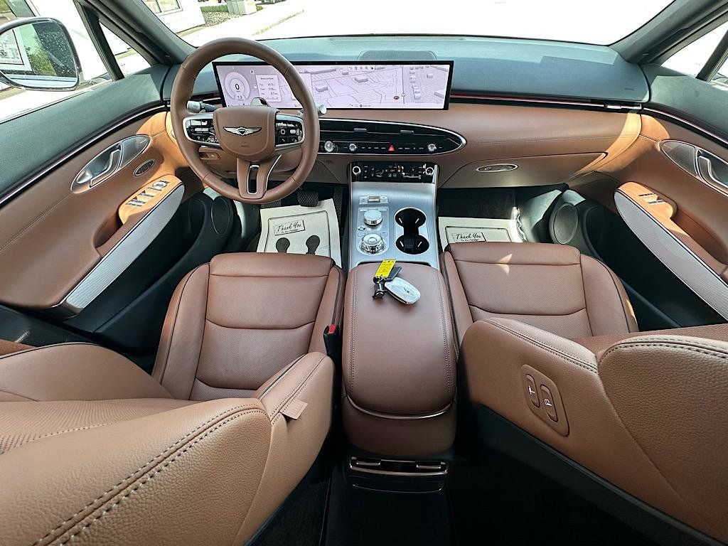 2026 Genesis GV70 2.5T Advanced