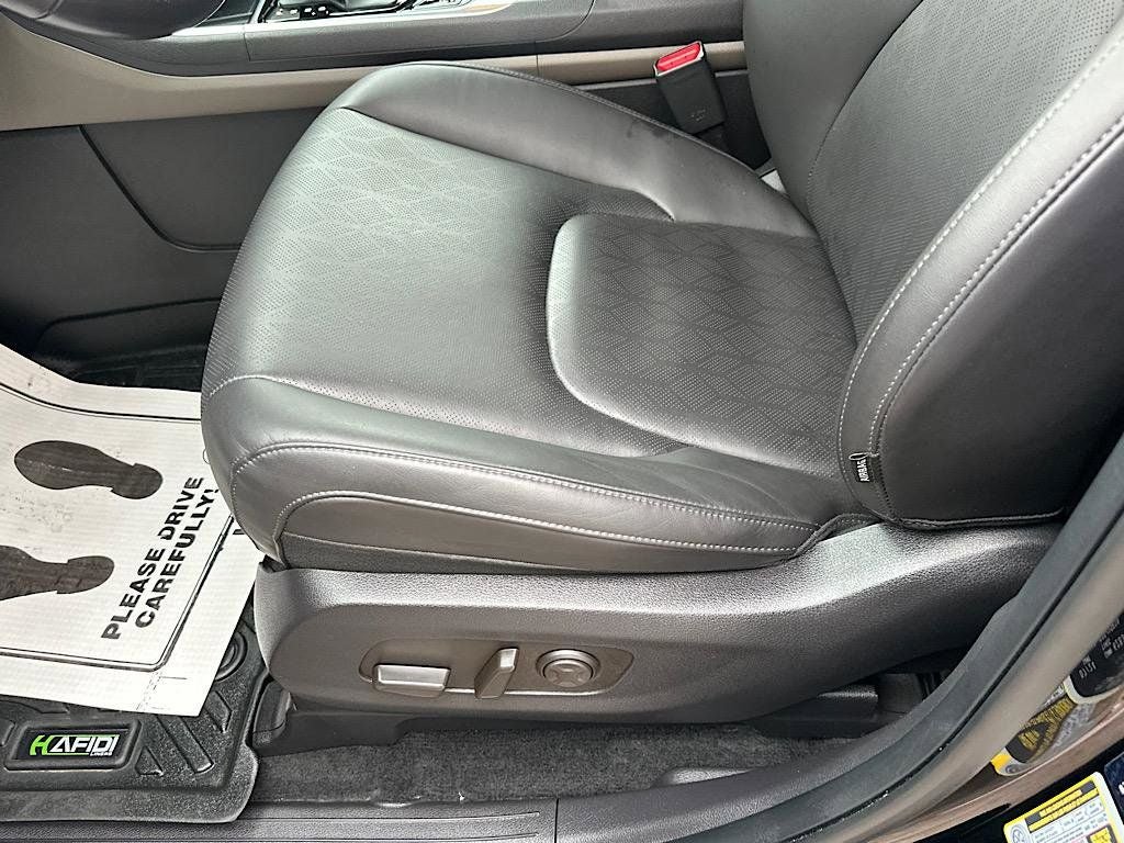 2025 Kia Carnival EX