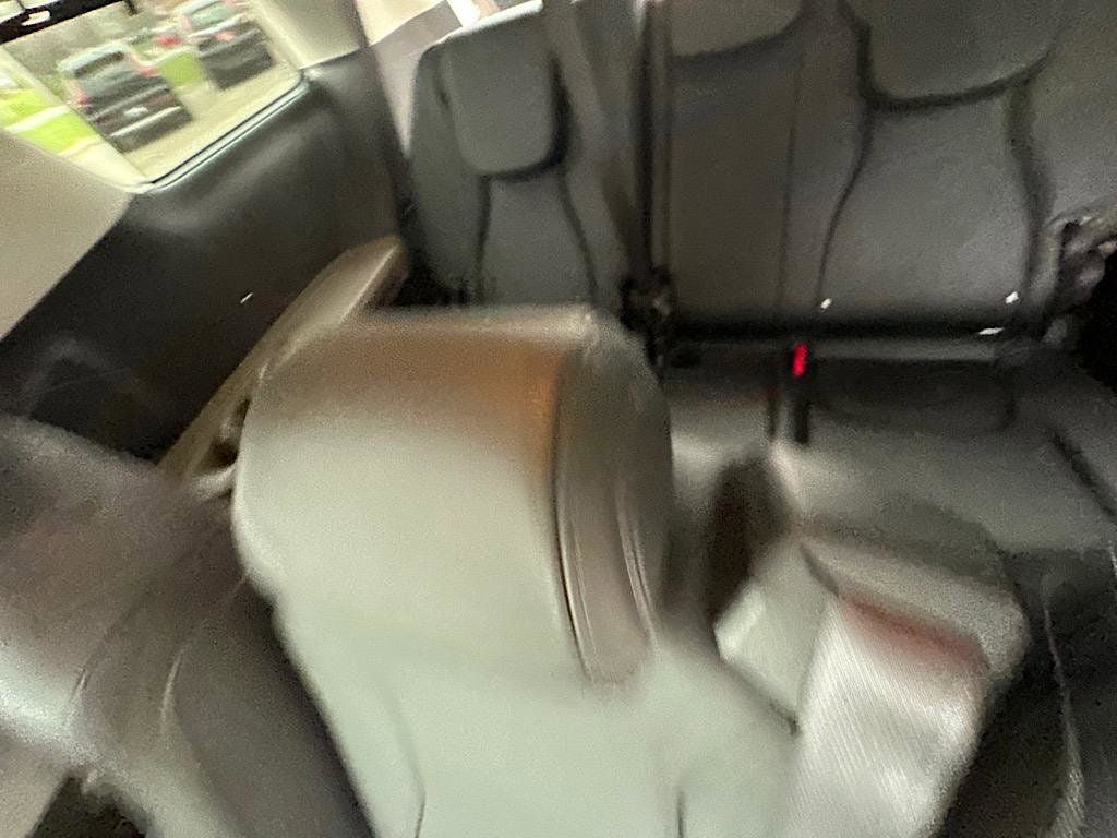 2025 Kia Carnival EX