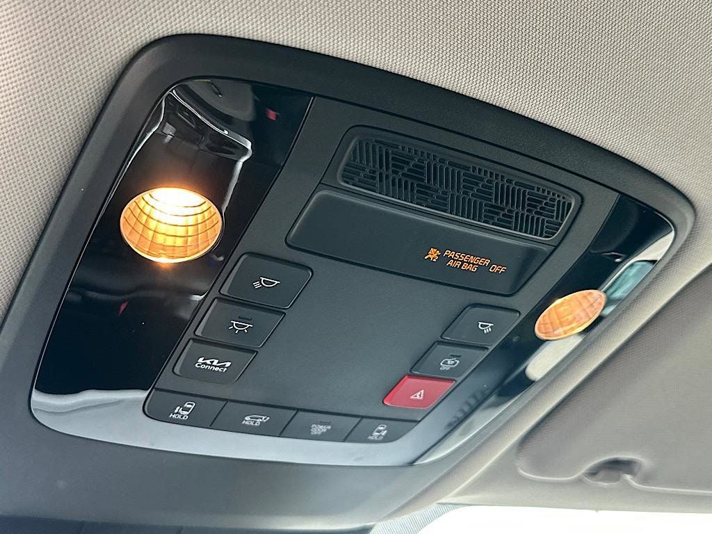 2025 Kia Carnival EX