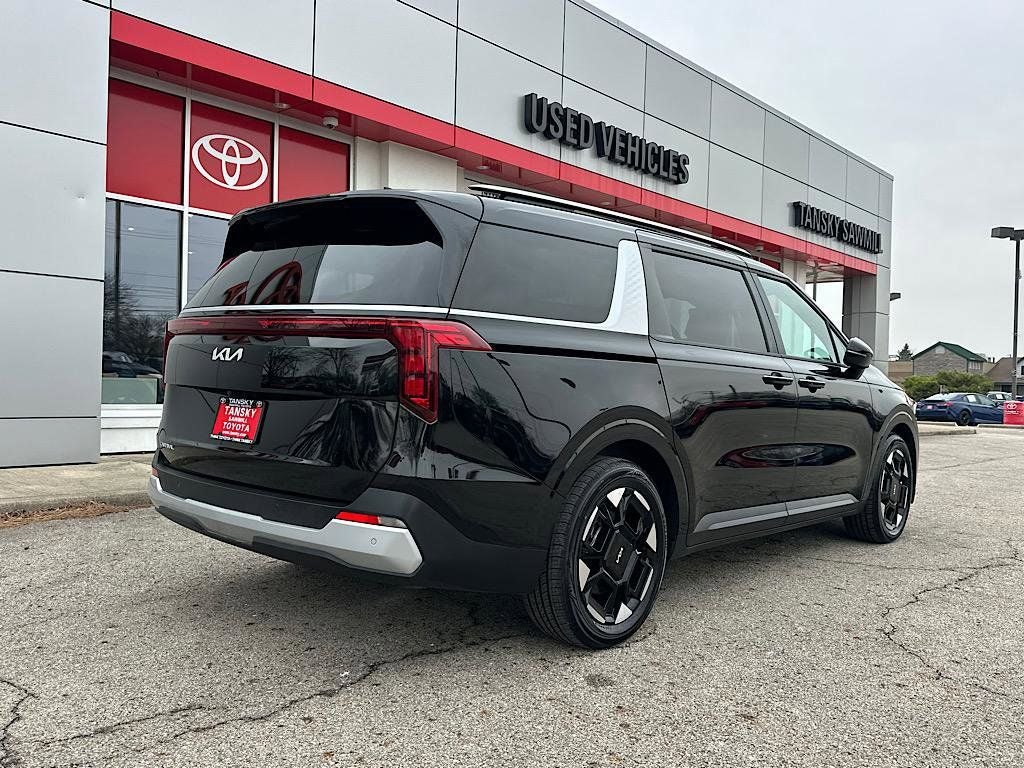 2025 Kia Carnival EX