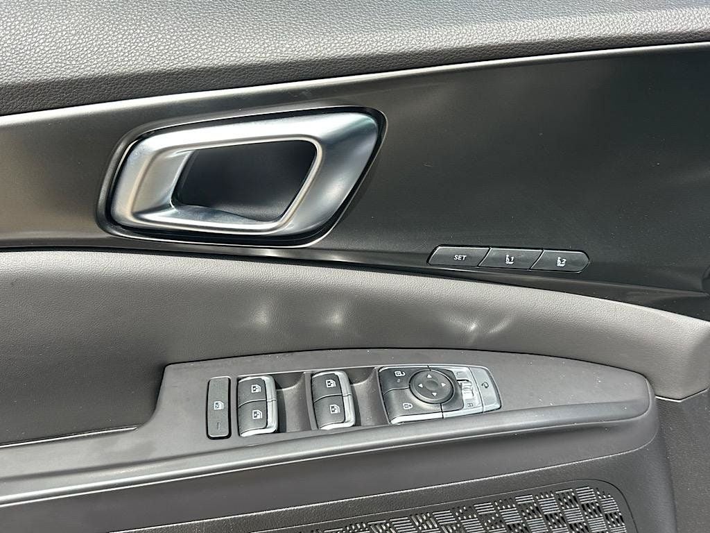 2025 Kia Carnival Hybrid SX