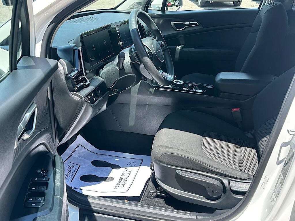 2023 Kia Sportage Hybrid LX