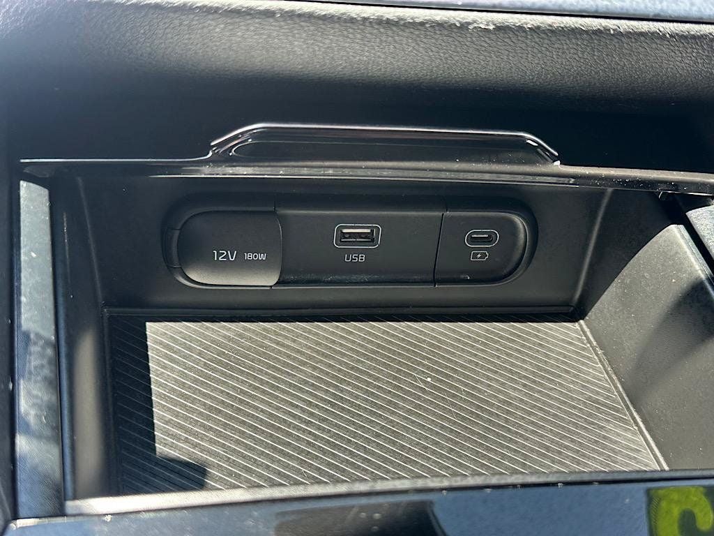 2023 Kia Sportage Hybrid LX