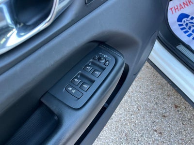 2019 Volvo XC60 T5 Momentum