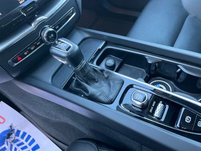 2019 Volvo XC60 T5 Momentum