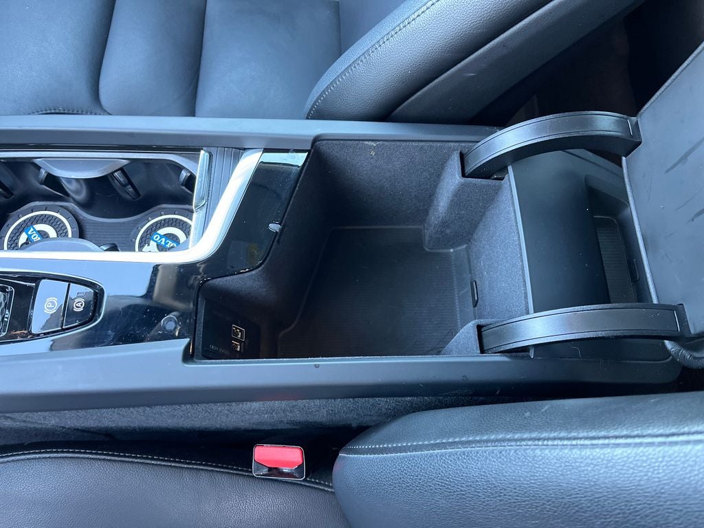 2019 Volvo XC60 T5 Momentum