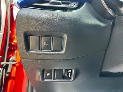 2022 Toyota C-HR XLE