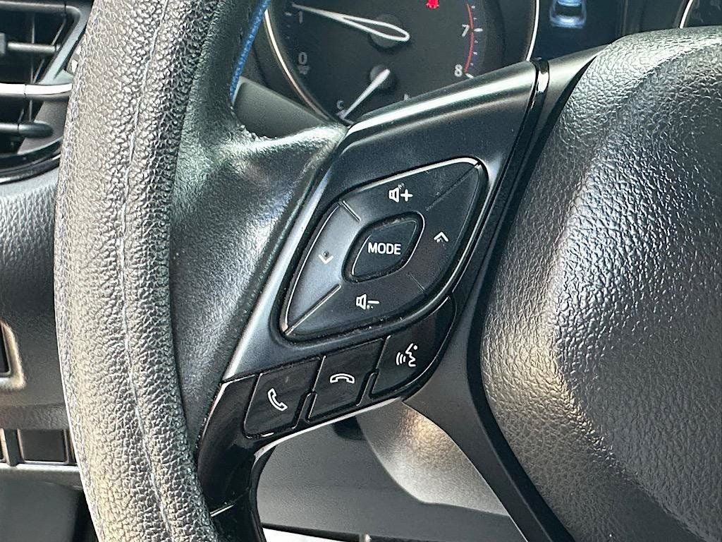 2022 Toyota C-HR XLE