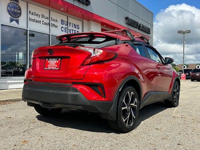 2022 Toyota C-HR XLE