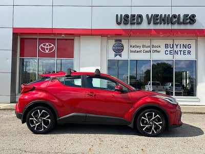 2022 Toyota C-HR XLE