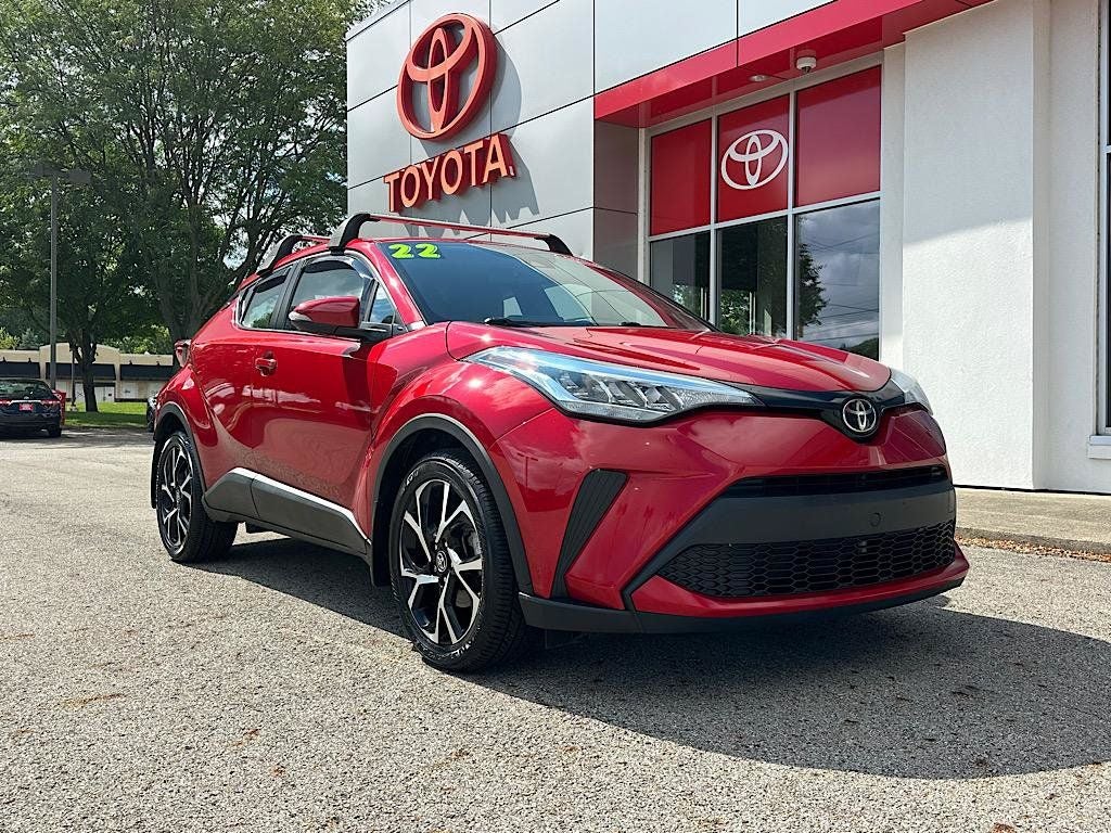 2022 Toyota C-HR XLE